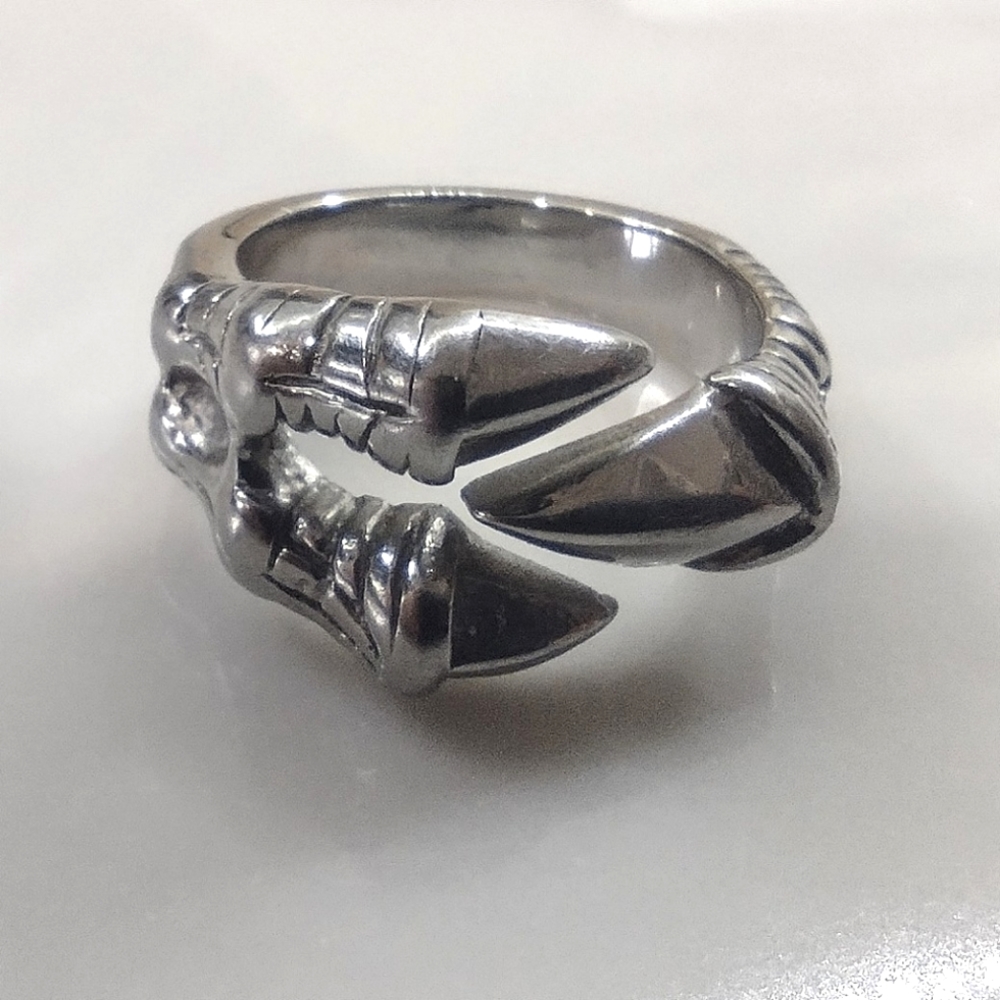 Sterling Silver Dragon Claw Ring